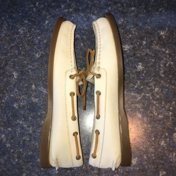 Sperry Ivory Perforated Leather Loafer Boat Shoe 9 - Picture 4 of 7